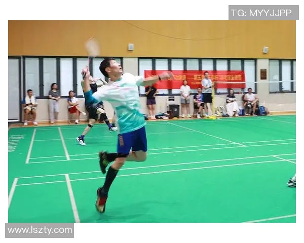 赛后分析：北京羽毛球队与杭州羽毛球队的团队协作表现及启示